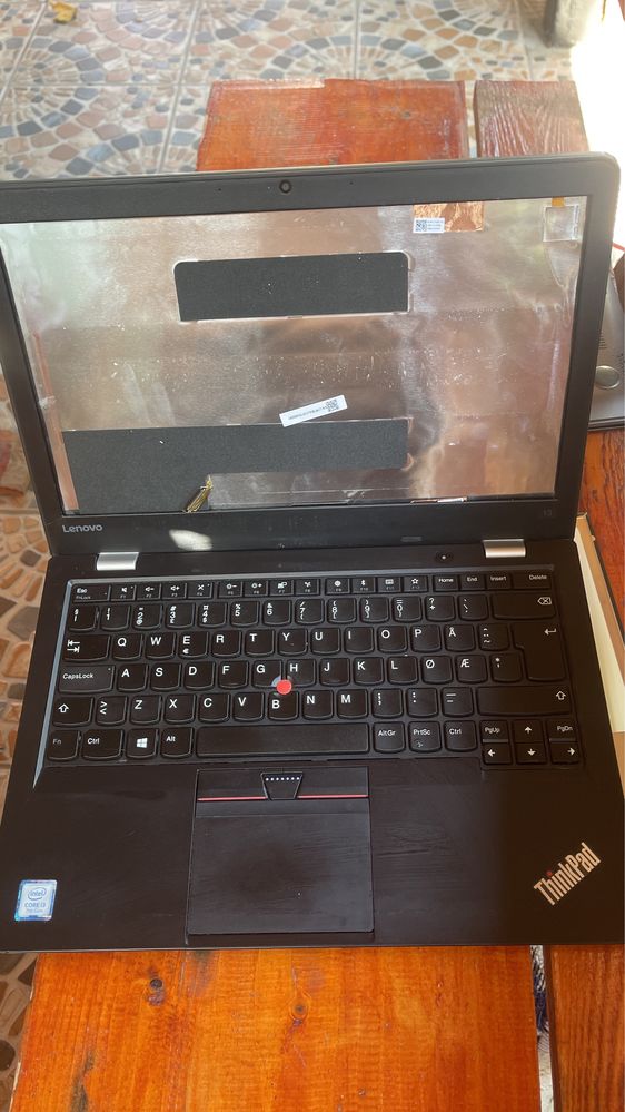 Dezmembrez Lenovo ThinkPad 13 gen2