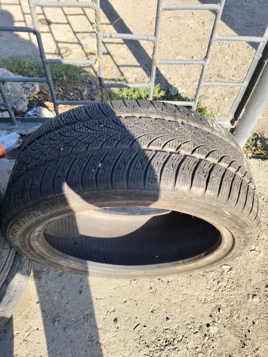 Шина зимнее в отличном состояний