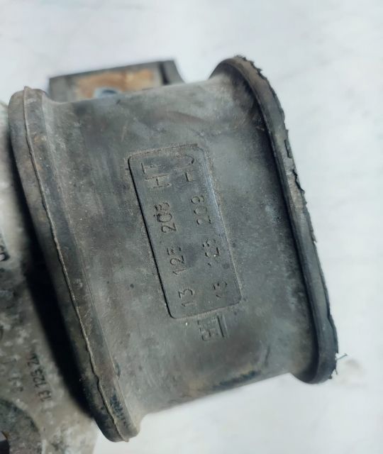 Suport motor 1.2 1.4 benzina 13125208 Opel Corsa C  [din 2000 pana  2003] seria