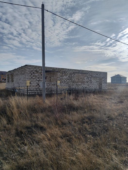 Не достроенный дом Жана Коныс 4