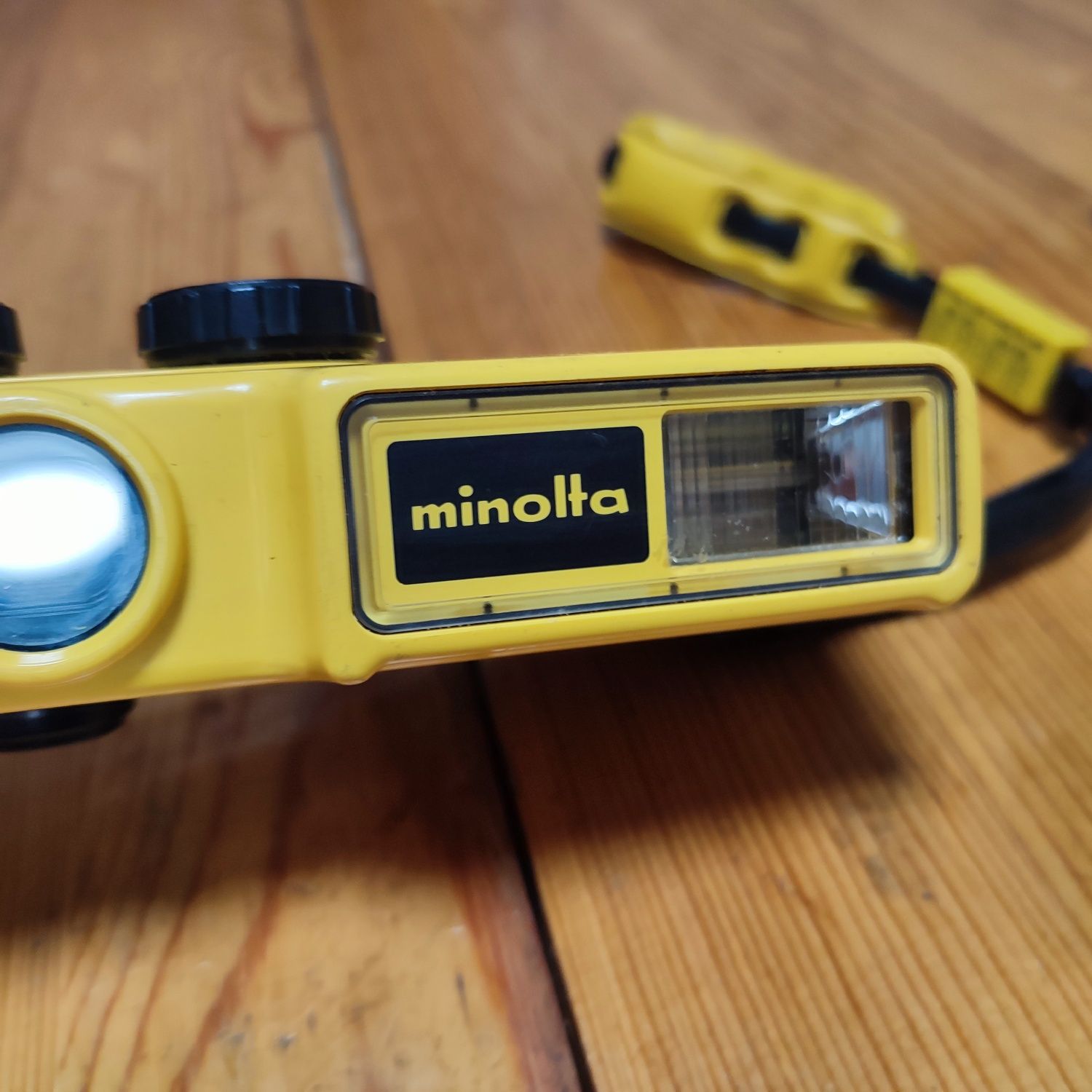 Водоустойчив фотоапарат Minolta Weathermatic