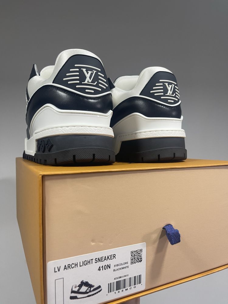 Louis Vuitton Trainer Maxi Black White