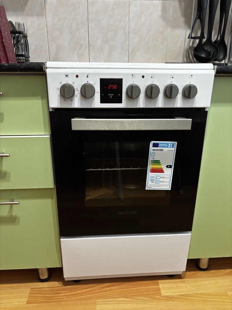 Электроплита с духовкой Dauscher E5360CRWH — б/у, в отличном состоянии