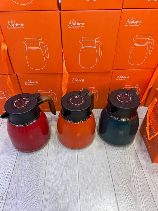 BOOOM SKIDKA Термос 1,1 litrli va 1,6 litrli Ichida setkasi bor.