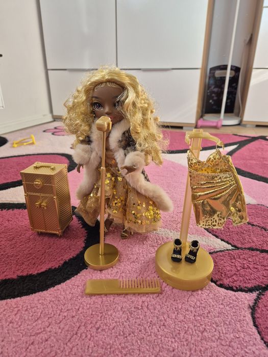 Set papusa Rainbow +accesorii