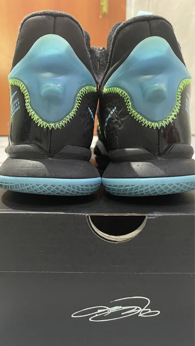 Nike LeBron Witness 5