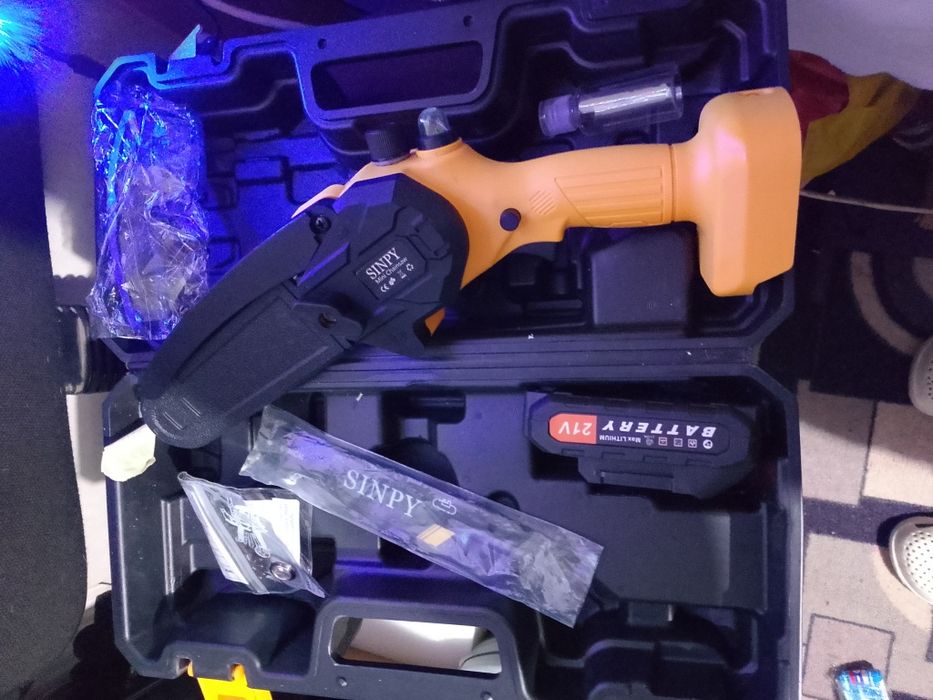 Акумулаторна резачка