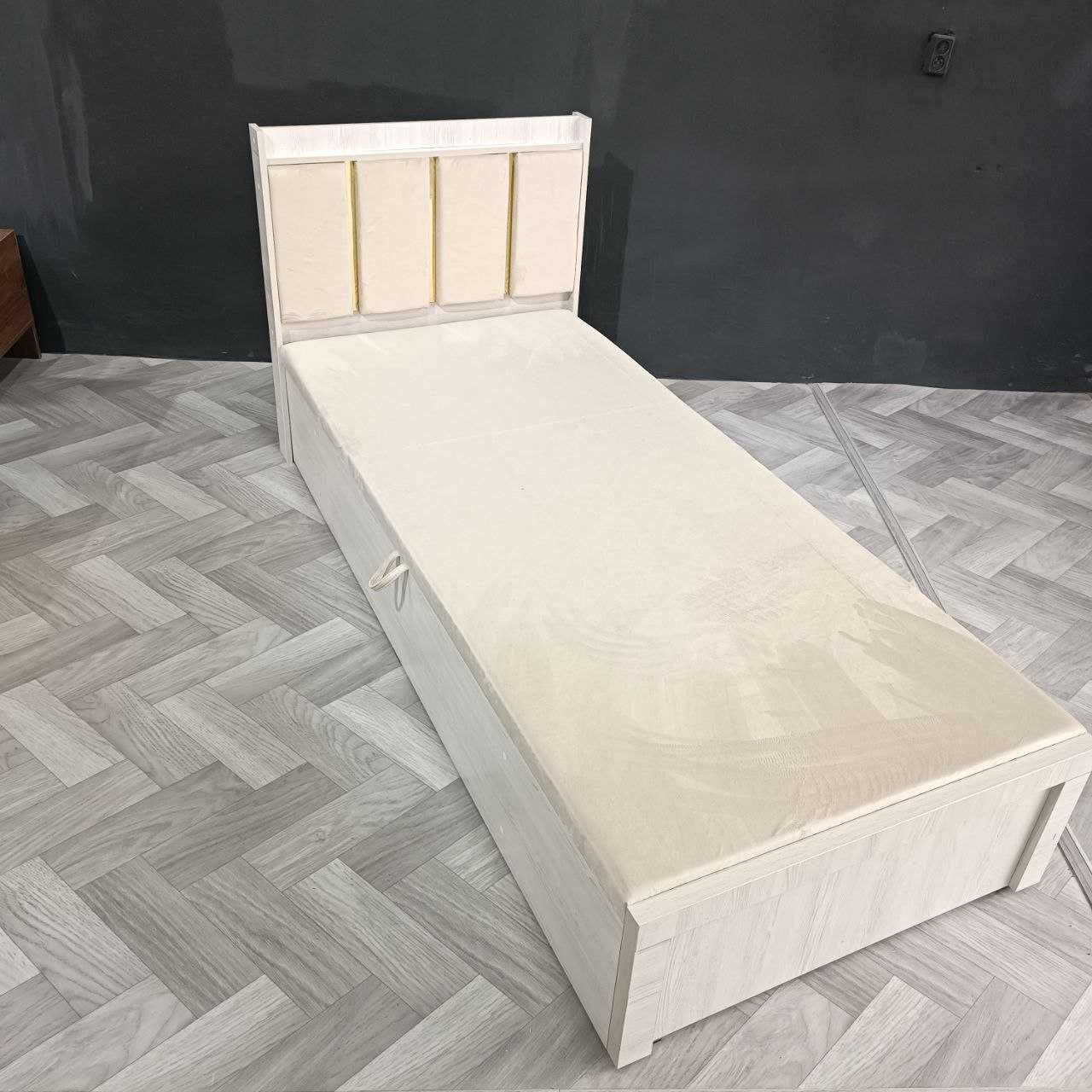 Divan-Krovat bir kishilik yotoq. 2.10x90