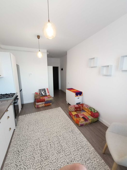 Inchiriez apartament 2 camere termen lung
