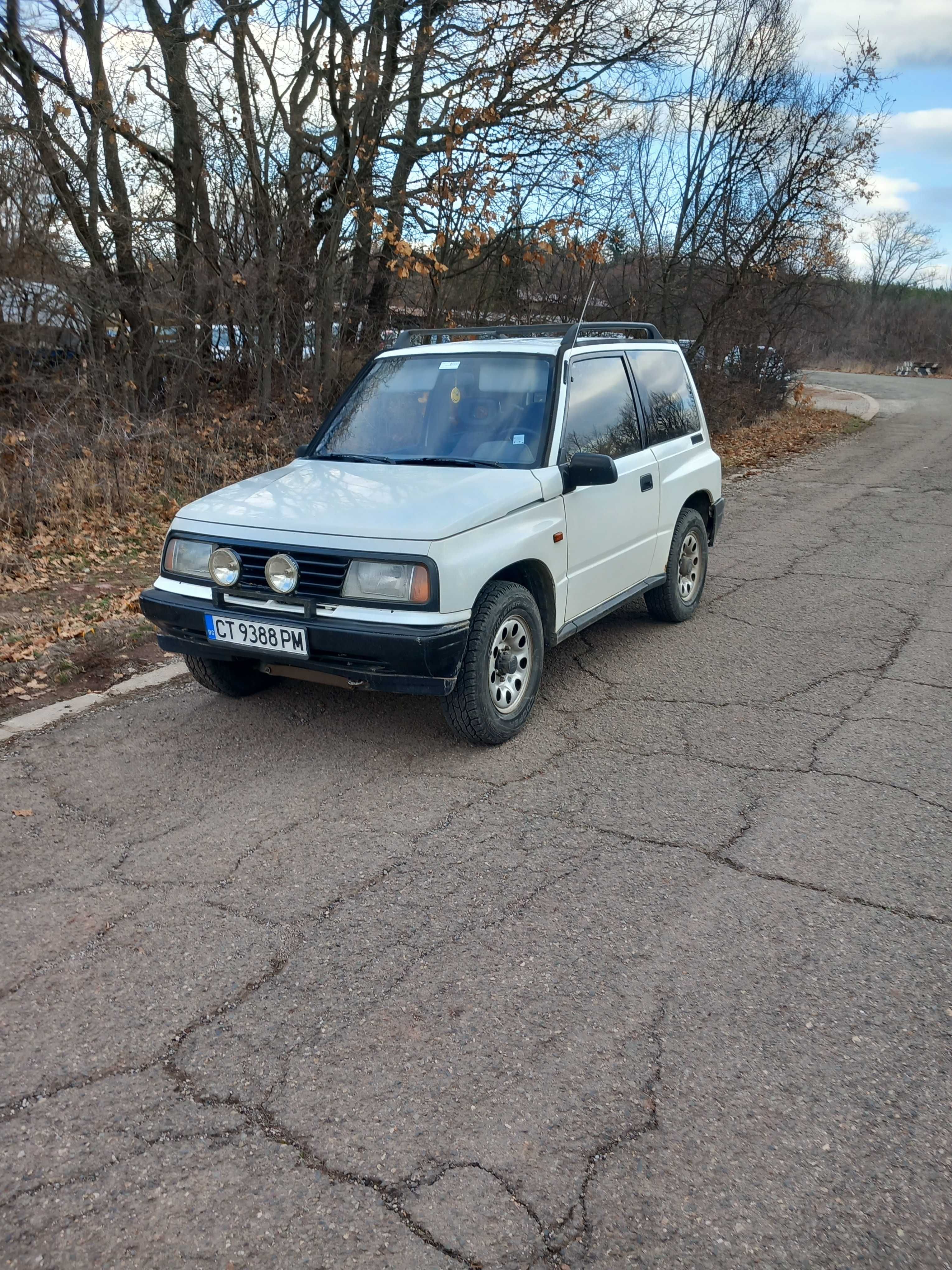 Автомобил Suzyki vitara