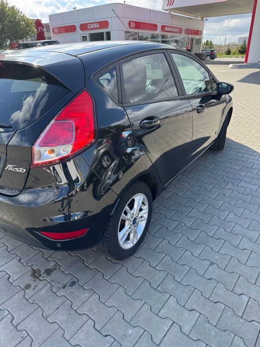 Vând Ford fiesta eco bost