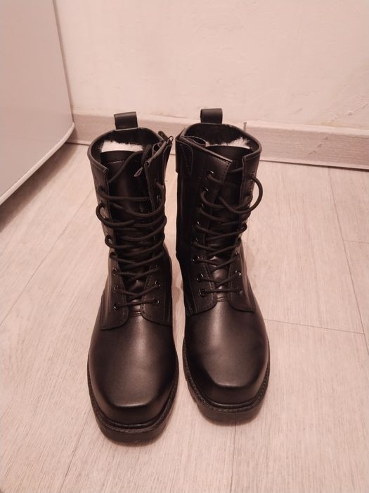 Продам берцы зимний