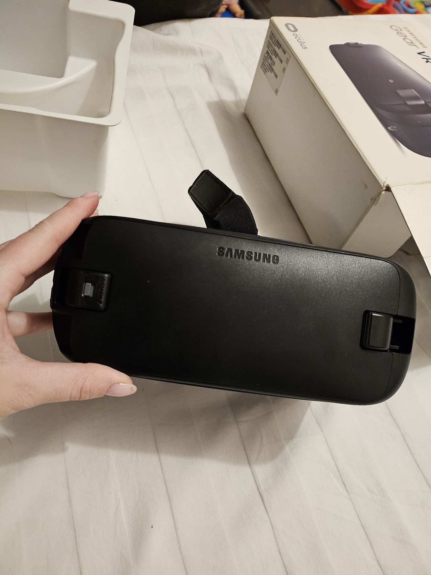 Ochelari Gear VR compatibil cu S6 si S7