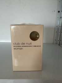 Club de nuit woman