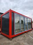 Vand containere birou