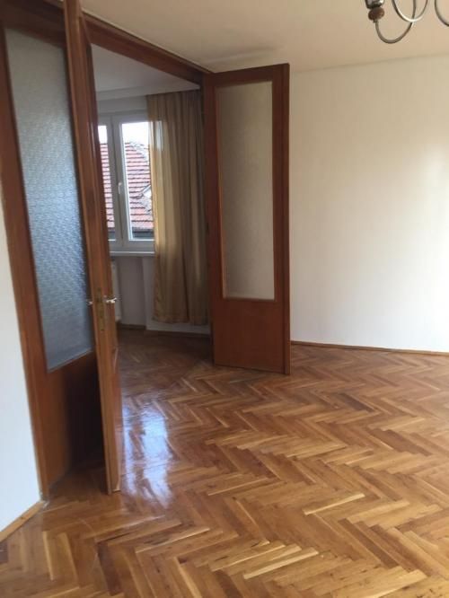 Дава се под наем Четиристаен апартамент в София, Изток - 118 кв.м за 650 € - Снимка #3