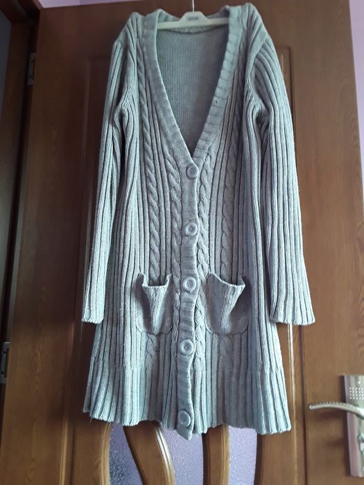 Vând Cardigan Damă Lung Gros de Iarnă Mărimea XL-XXL