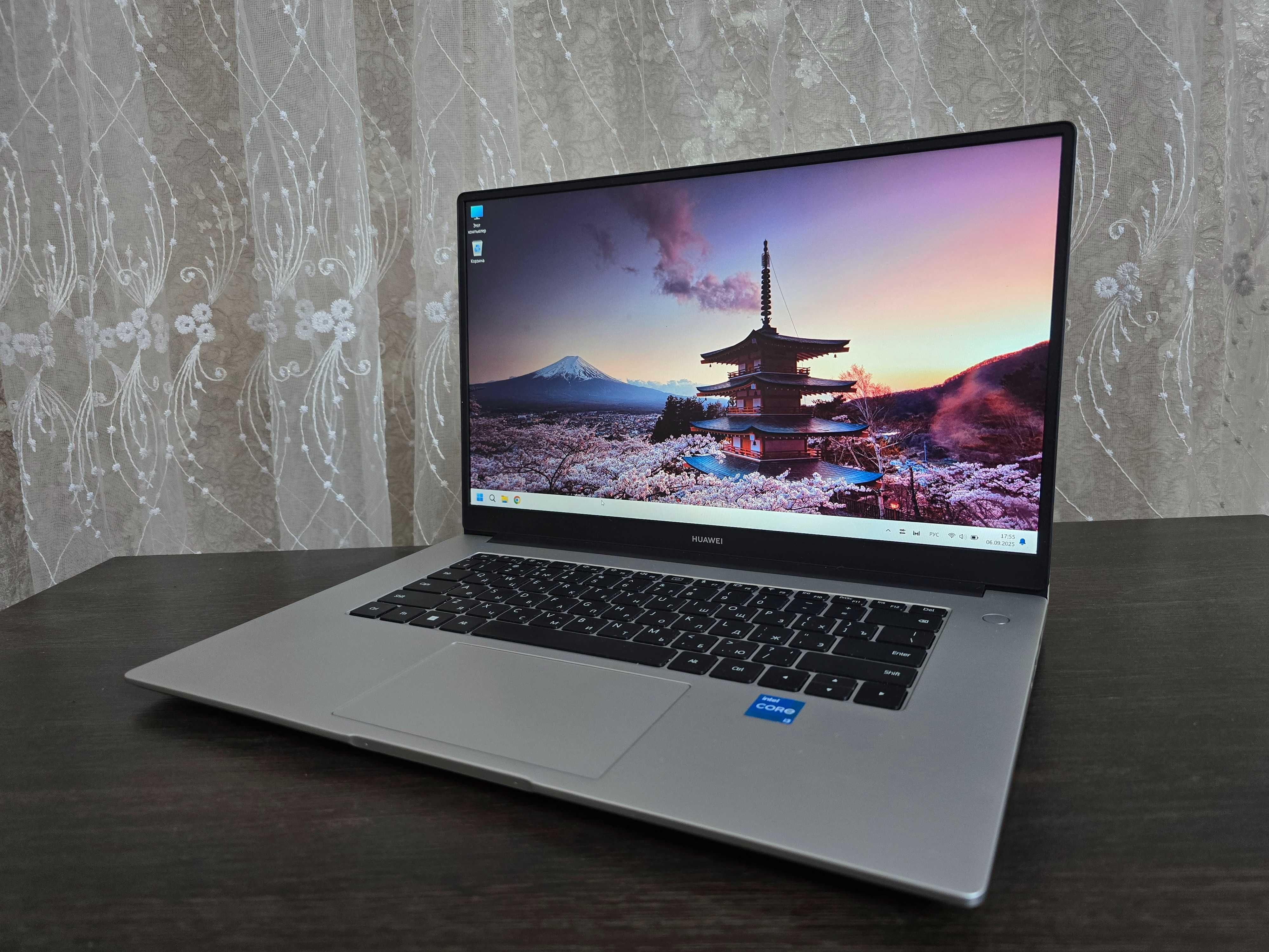 Huawei MateBook D15 (2022г) ноутбук в отличном состоянии i3-11 Gen