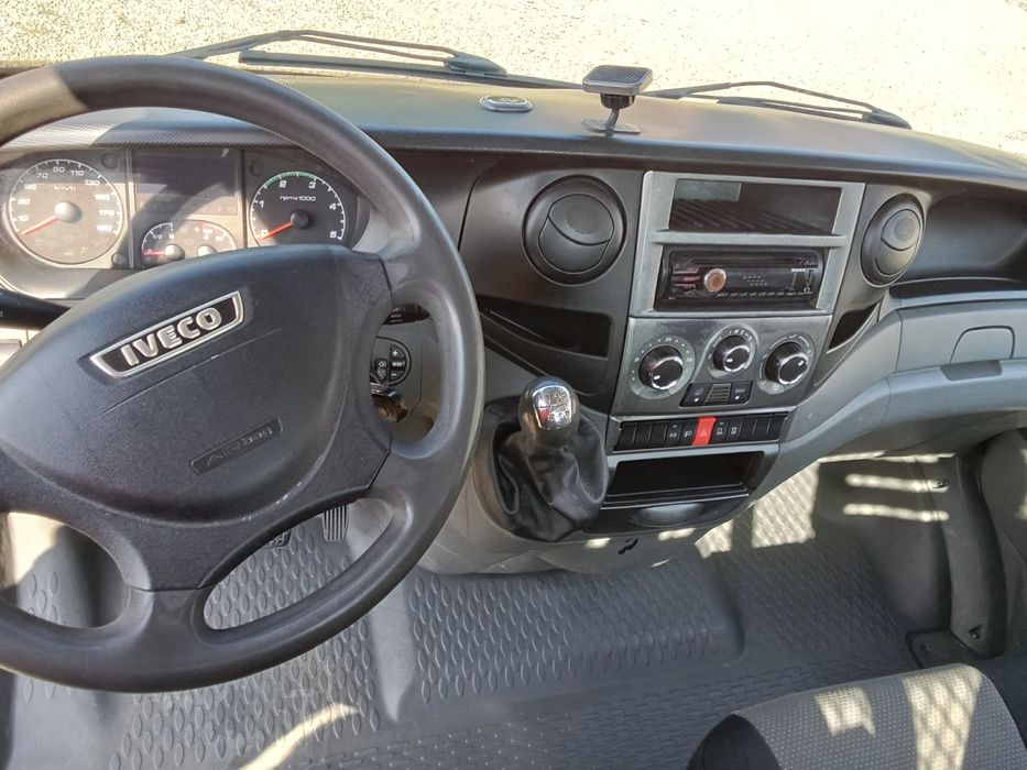 Iveco basculabil pe 3 parti 50c17