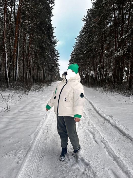 Оқ куртка сотилади женский