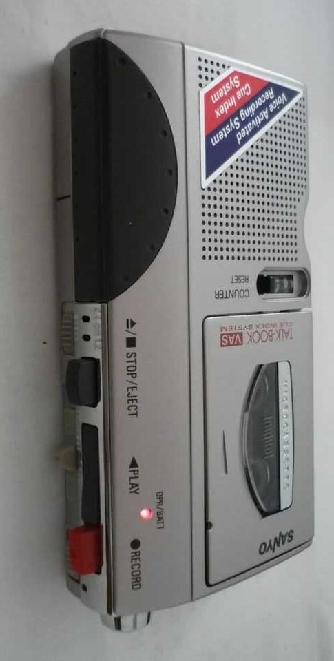 Microcassette Recorder SANYO TRC-690M Reportofon la CUTIE+Manual
