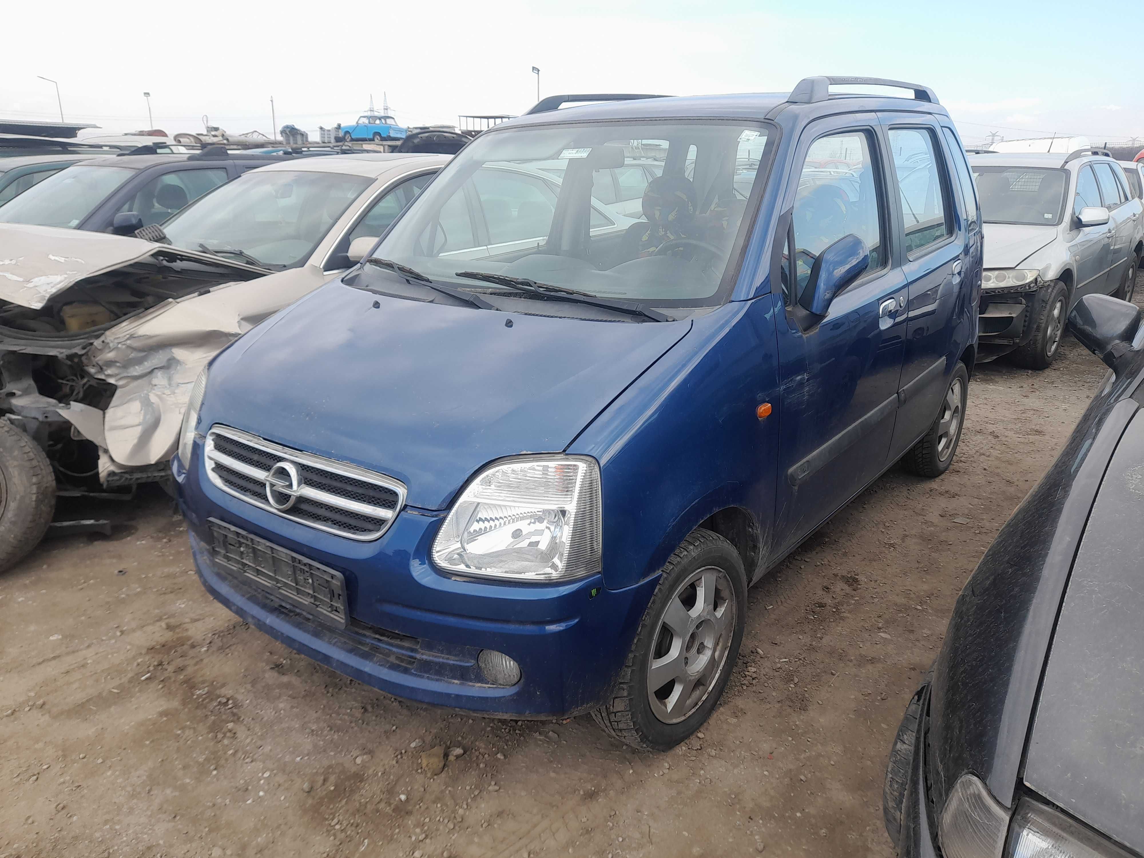 На части! Opel Agila 1.2