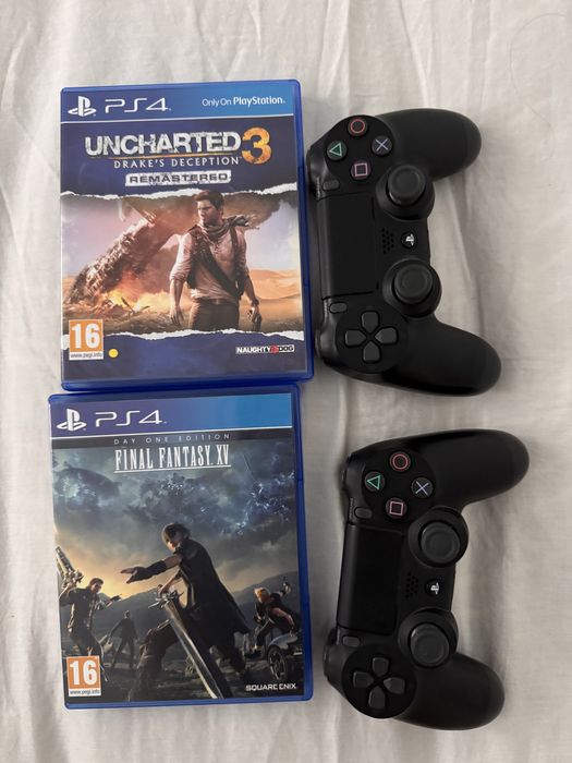 Vand PS4 pro 1TB cu 2 controlere și 2 jocuri