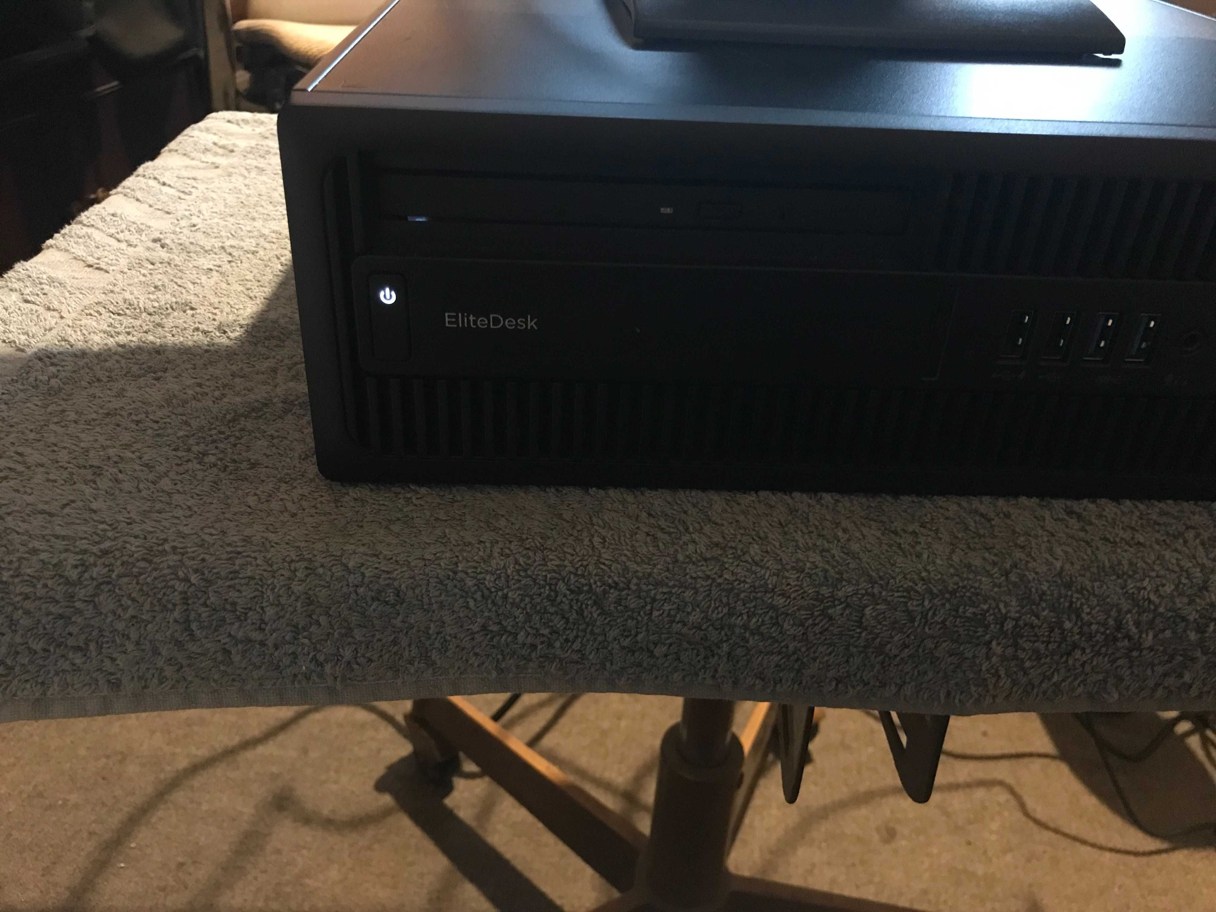 HP EliteDesk 705 G3 - SFF,A12 9800 / 3.8 GHz - RAM 16 GB DDR4