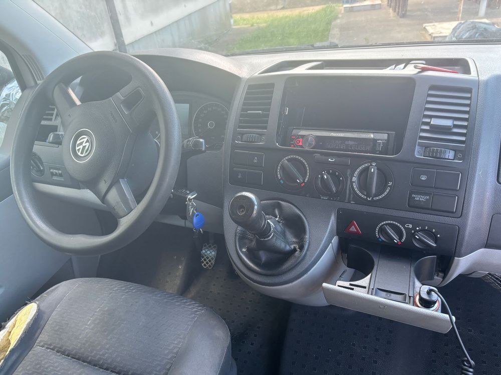 VOLKSWAGEN Transporter T5 2.0 TDI 2014