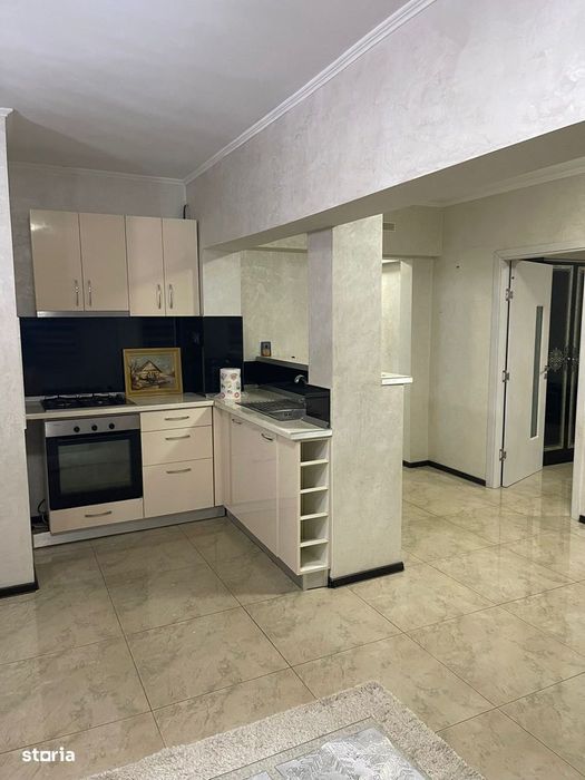 Inchiriem apartament cu 2 camere , parter( Doja ), pret 400 euro.