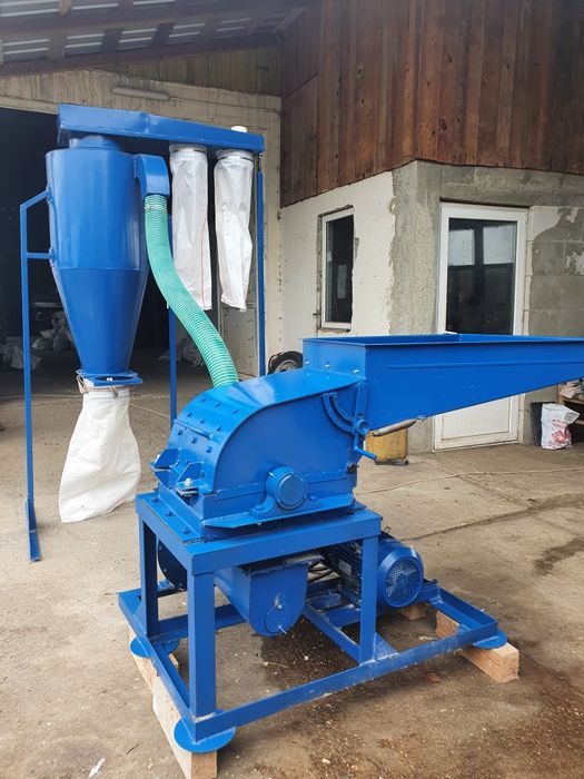 Vând moară cu ciocanele