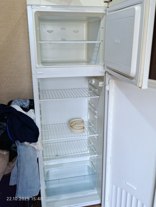 Продам холодильник