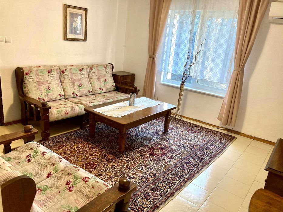 Дава се под наем Двустаен апартамент в Бургас, Лазур - 70 кв.м за 280.5 € - Снимка #2