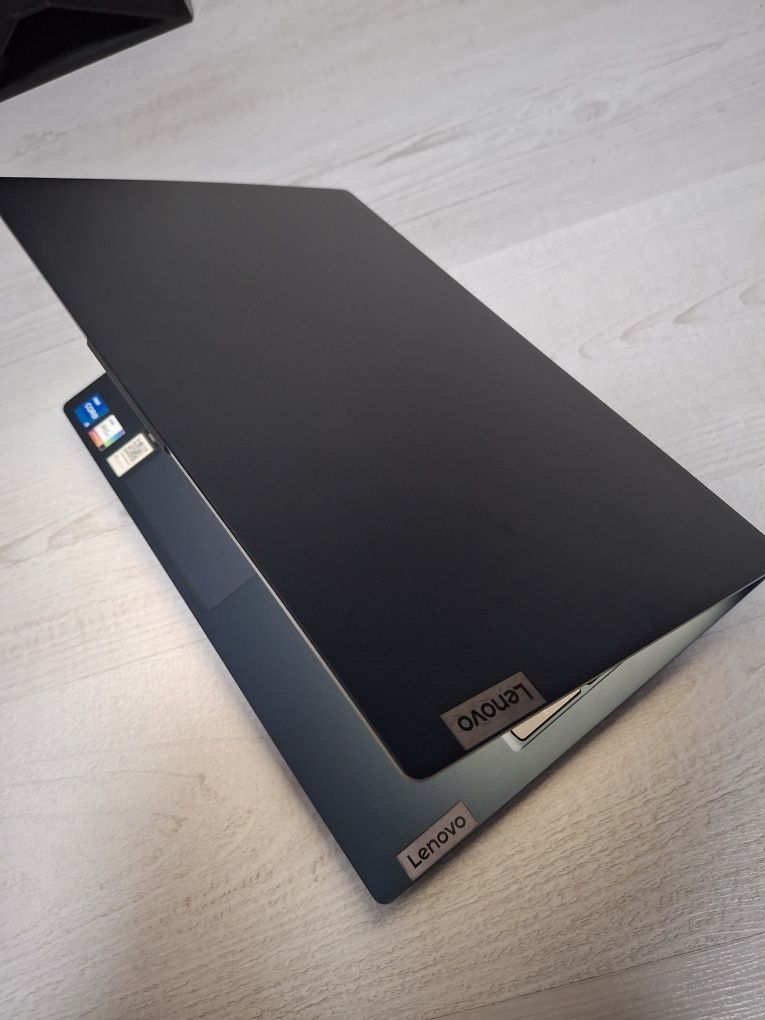 Ультрабук с сенсорным дисплеем Lenovo IdeaPad 5