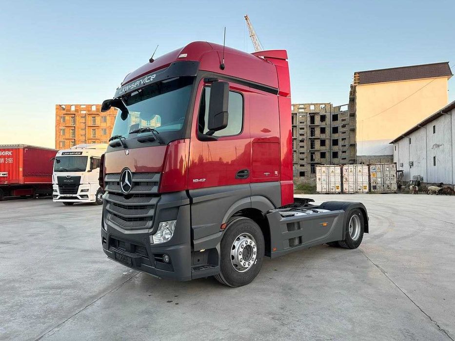 Срочно Продаётся тягач MERCEDES ACTROS.