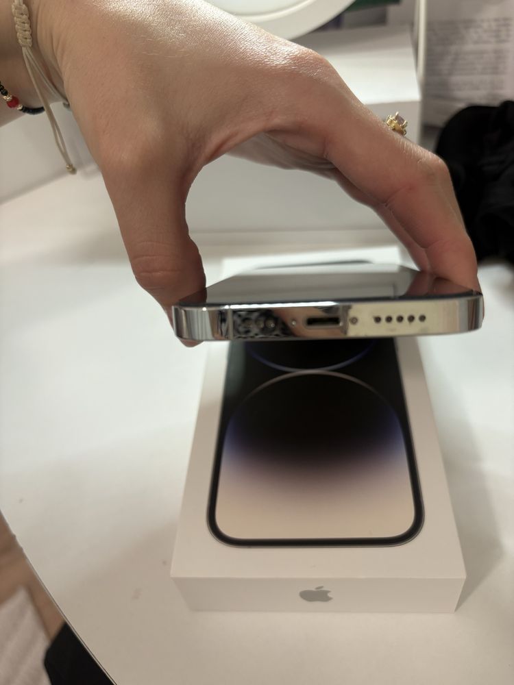 Apple Iphone 14 pro 256GB Сребрист