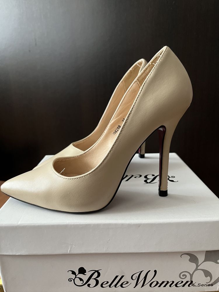 Pantofi Stiletto