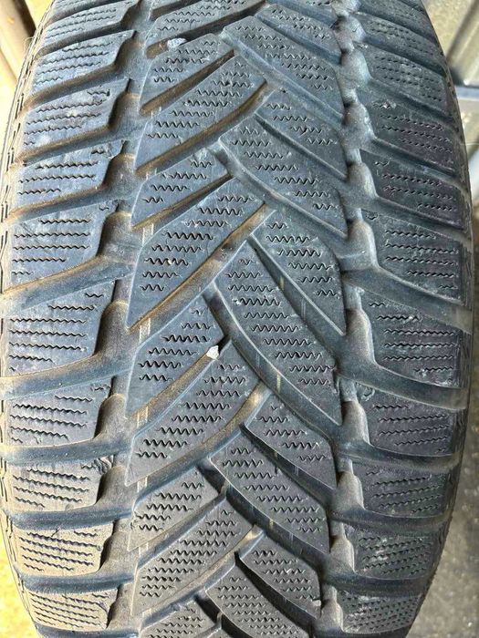 245/50 R 18 Dunlop Winter