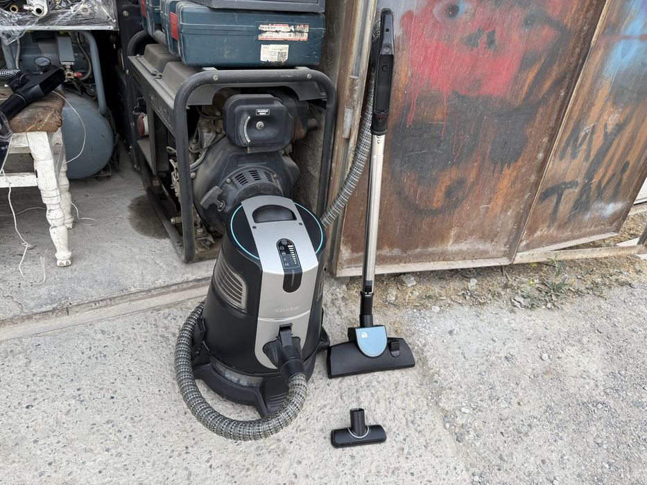 * RoboClean Aura SPLUS в хорошем рабочем состоянии
