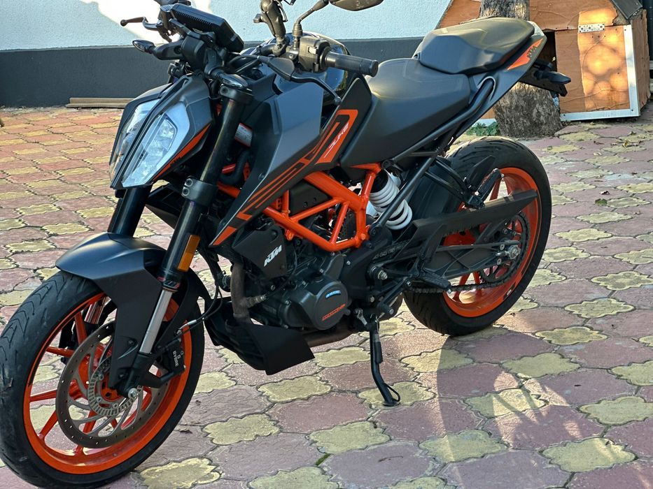 Ktm duke 125 cm3 2024