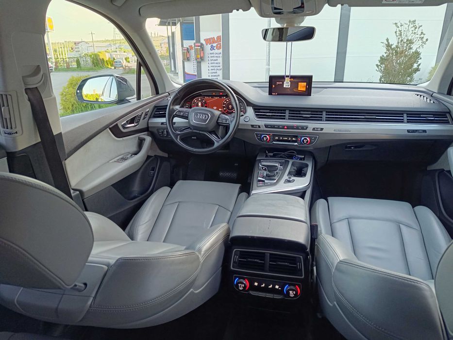 Audi Q7 s-line / 7 locuri / 2017/ euro6/ 3.0 qattro / navi/xenon/piele