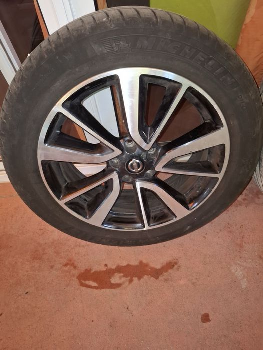 Оригинални джанти Nissan и гуми 225/55/19