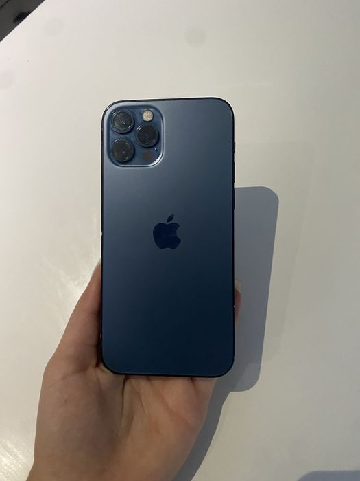Vand iPhone  12 Pro nou