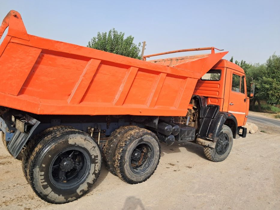 Kamaz ishlab turibdi