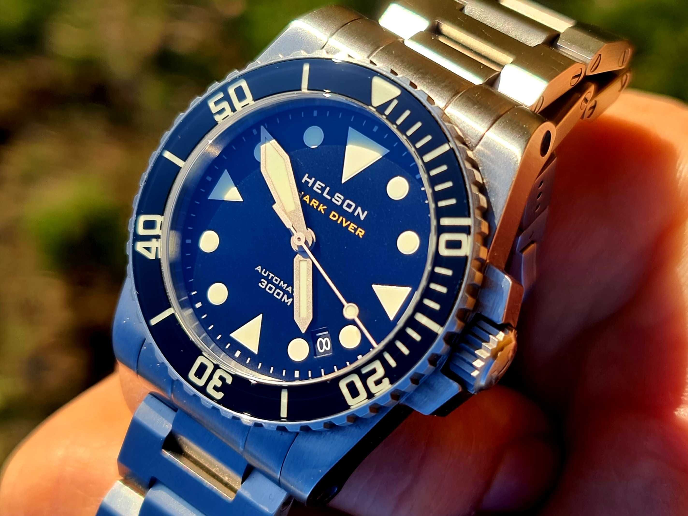 Helson Shark Diver 300m. Automatic Miyota 9015