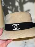 бяла лятна шапка с периферия плажна Шанел плаж капела Chanel сламена