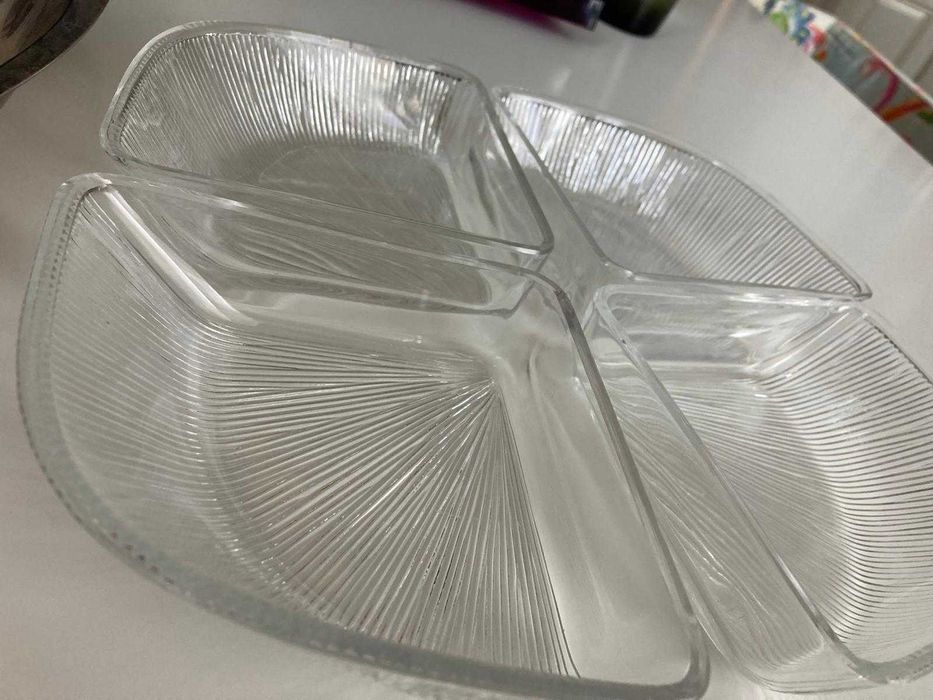 tava servire sos, aperitiv  argintata veche masa gradina terasa  WMF