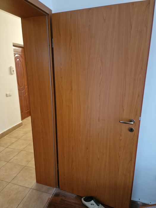 2 usi simple interior