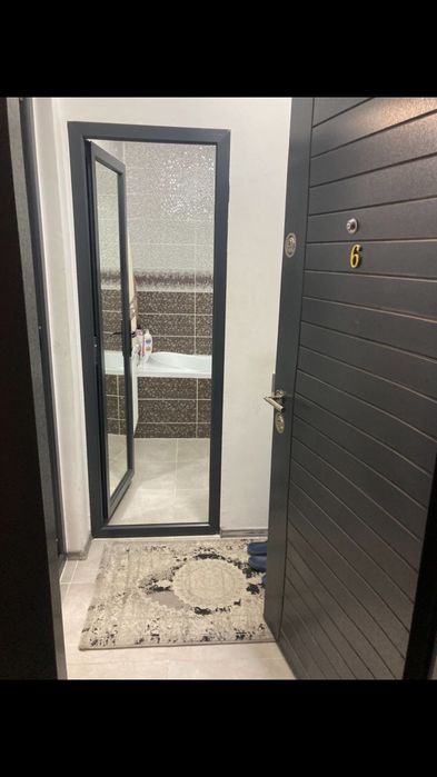 Închiriez apartament cu o camera