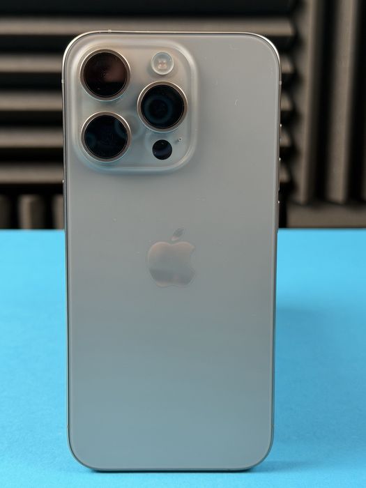 iPhone 15 Pro 128 GB Natural Titanium